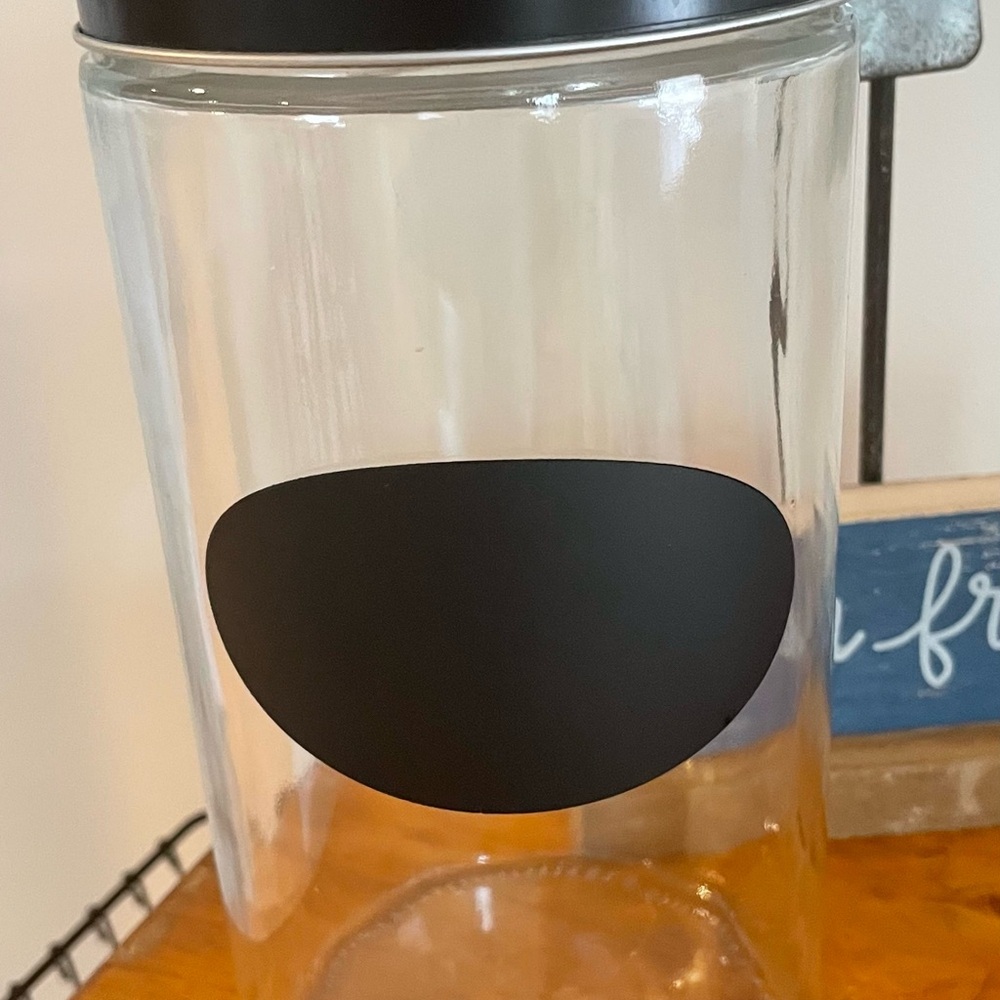 Glass storage canister